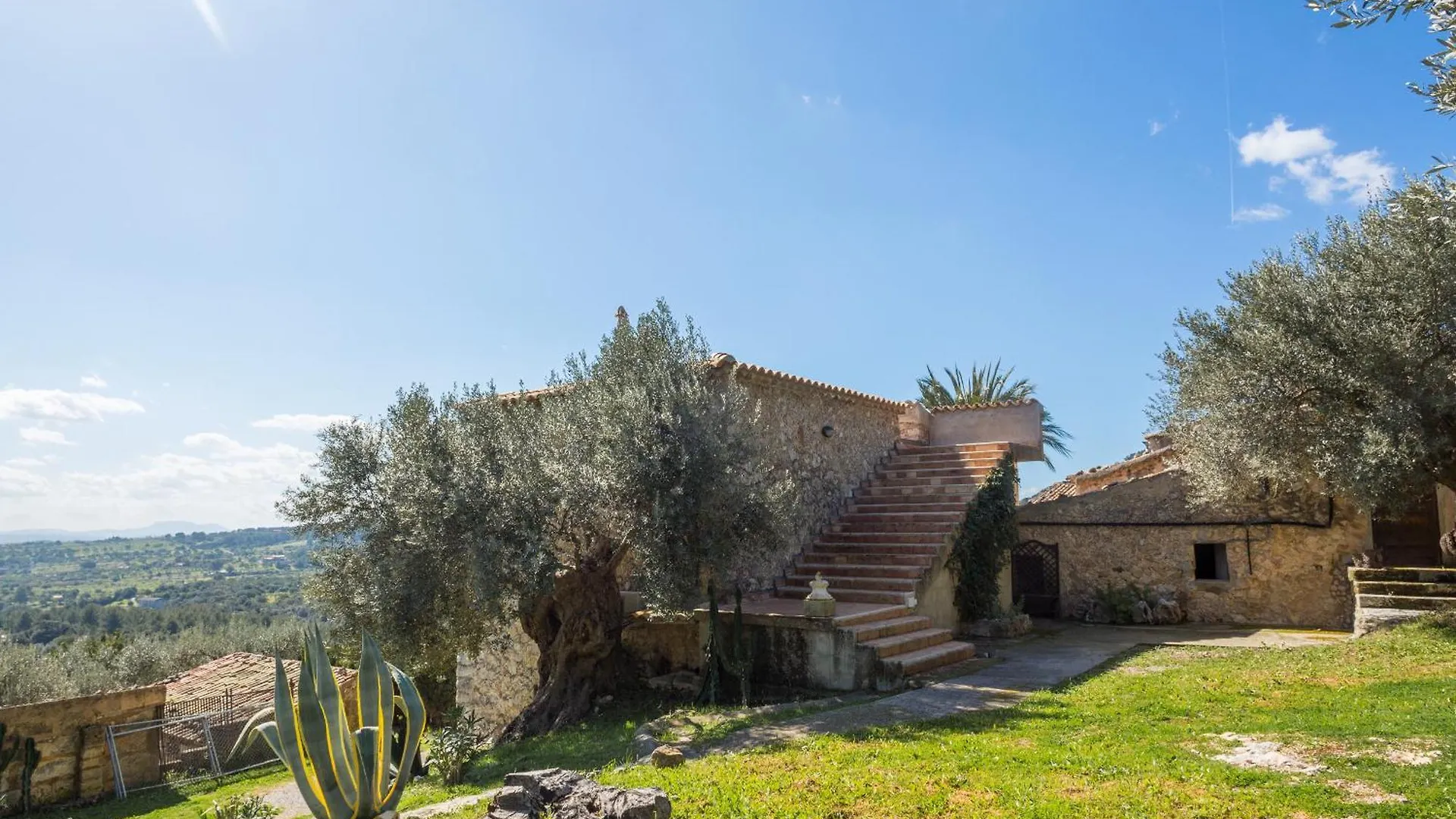 Finca Es Castell Binibona