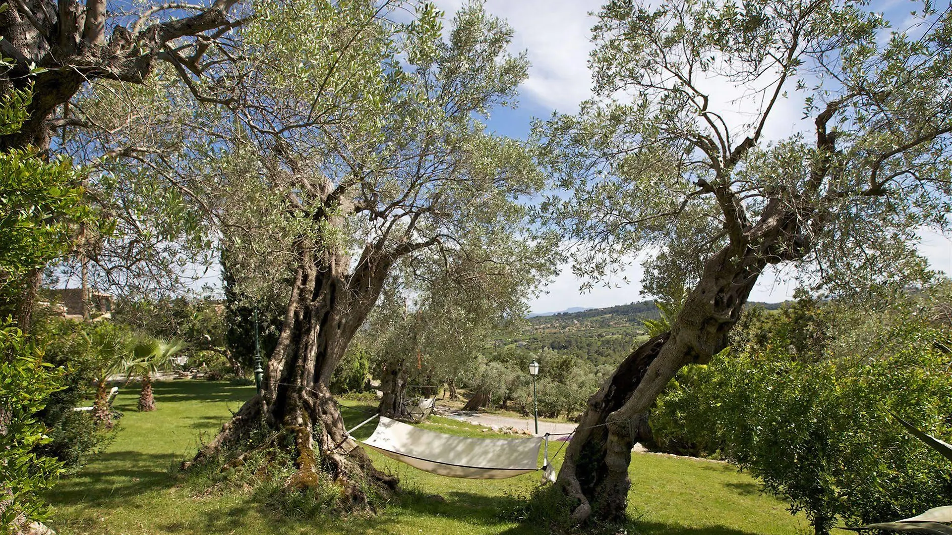 Finca Es Castell Binibona 4*,