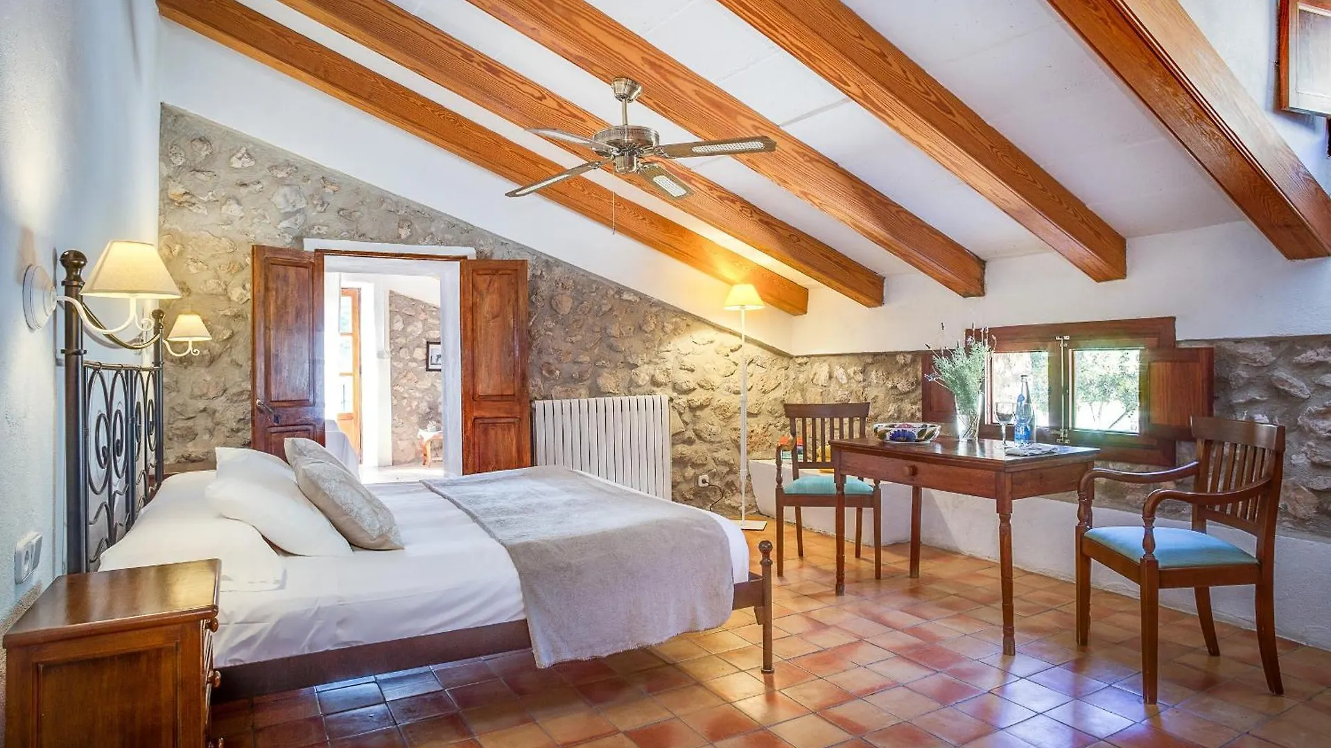 Hotel Finca Es Castell Binibona